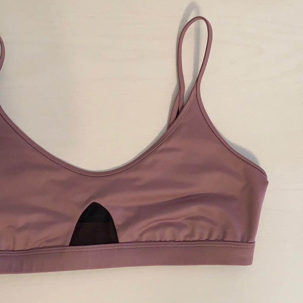 Victoria Sports bra size large